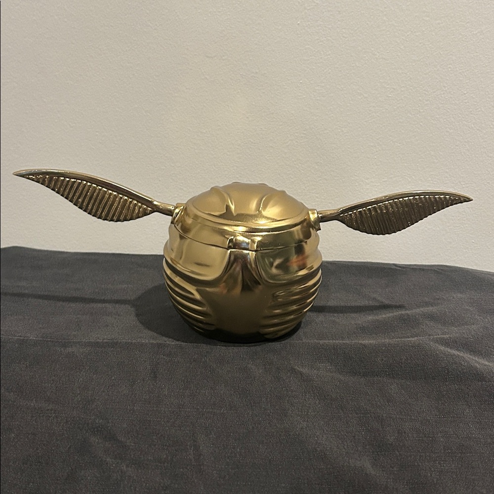 Harry Potter Pottery Barn Golden Snitch Tidbit Bowl